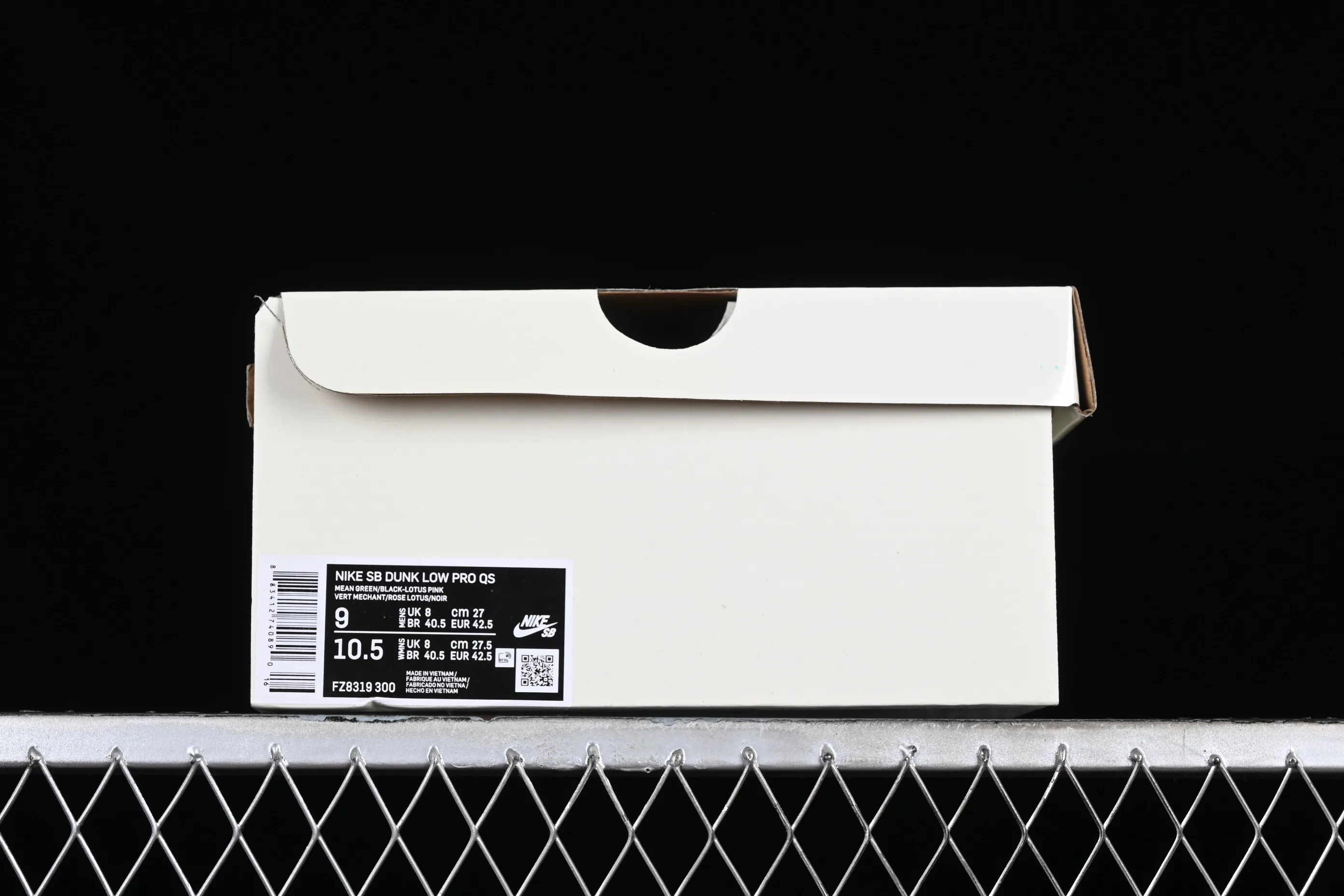 All Categories Nk SB Dunk Series Nk SB Dunk Low Low-top sneakers J version The Powerpuff Girls x Nk SB Dunk Low Powerpuff Girls joint model Low-top casual sneakers FZ8319-300